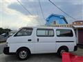 2003 Nissan Caravan