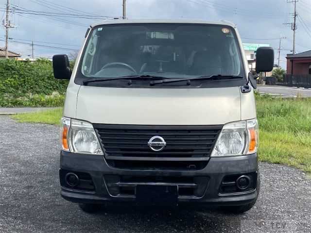 2006 Nissan Caravan