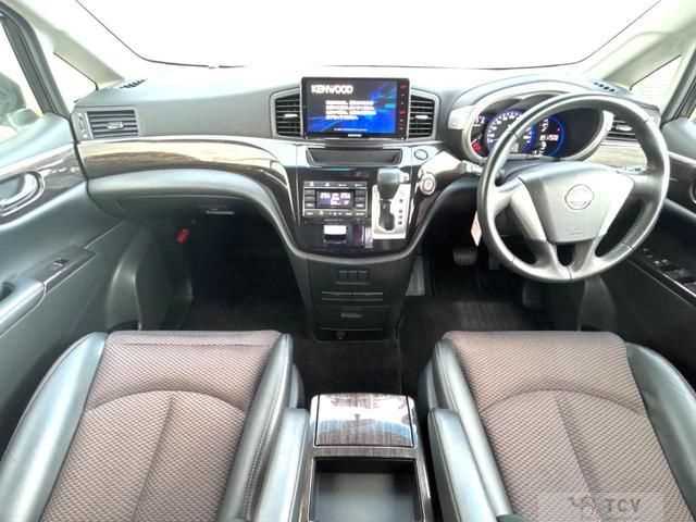 2012 Nissan Elgrand