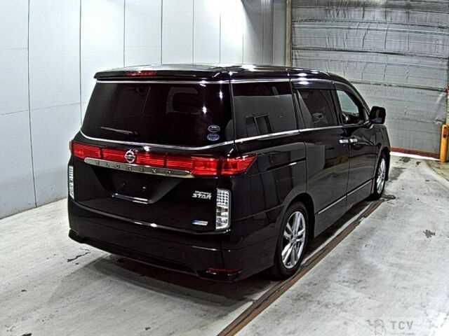 2013 Nissan Elgrand