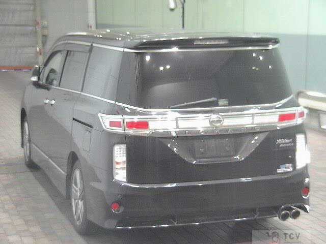 2013 Nissan Elgrand
