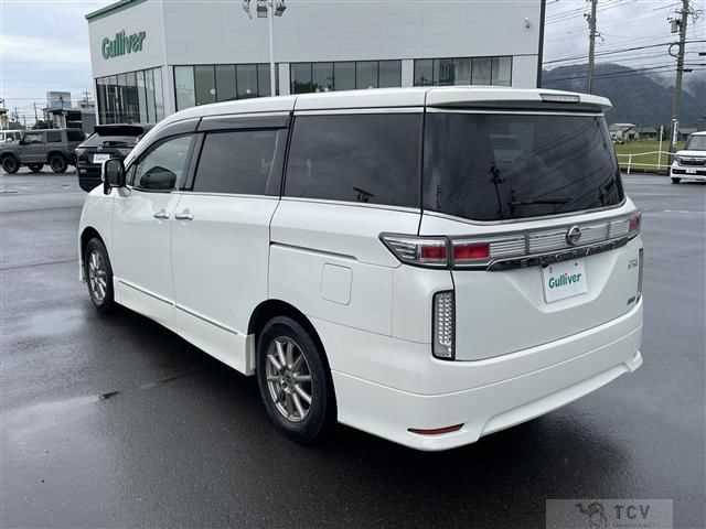2013 Nissan Elgrand