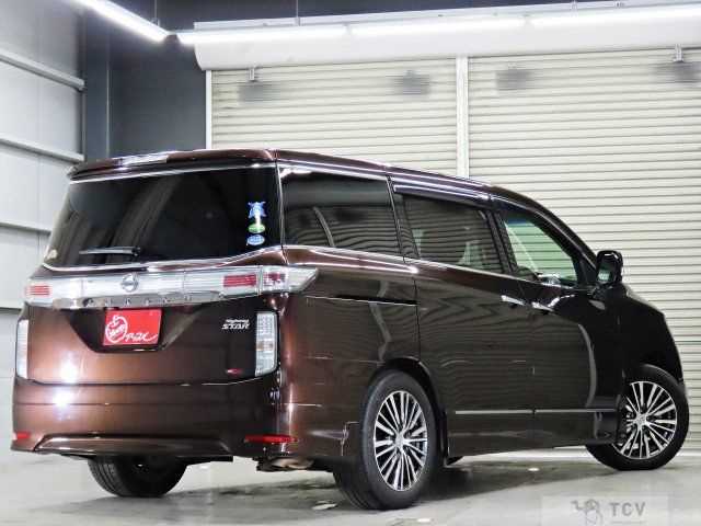 2014 Nissan Elgrand