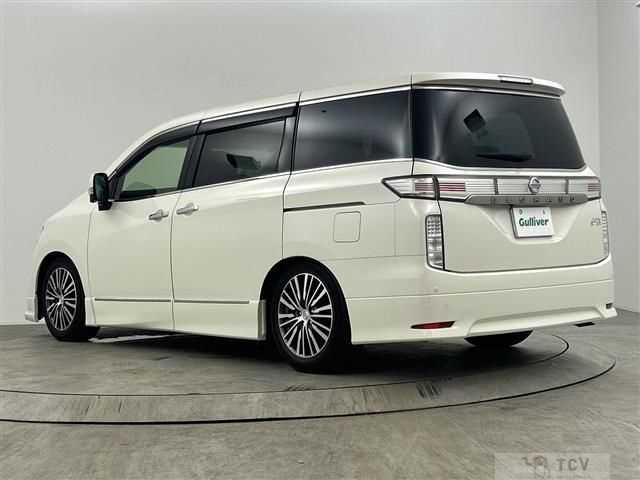 2014 Nissan Elgrand