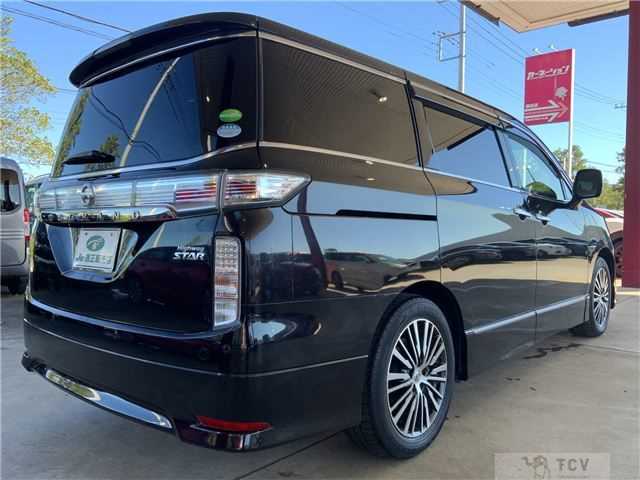 2015 Nissan Elgrand