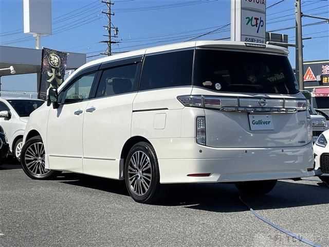 2015 Nissan Elgrand