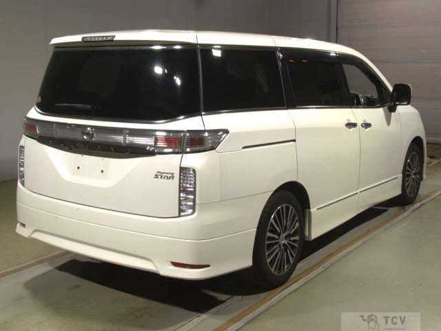 2016 Nissan Elgrand