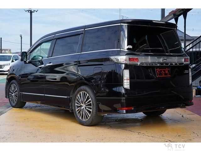 2016 Nissan Elgrand