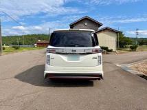 2016 Nissan Elgrand