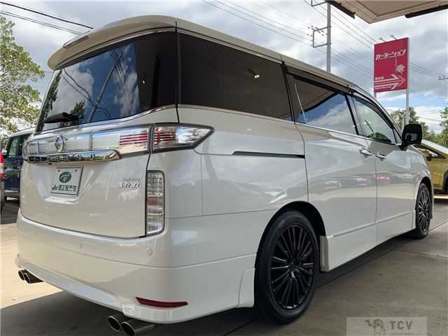 2016 Nissan Elgrand