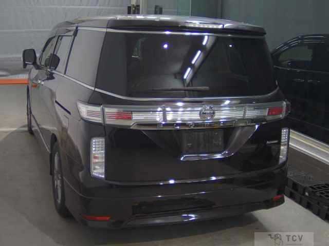 2017 Nissan Elgrand