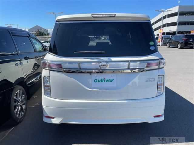 2017 Nissan Elgrand
