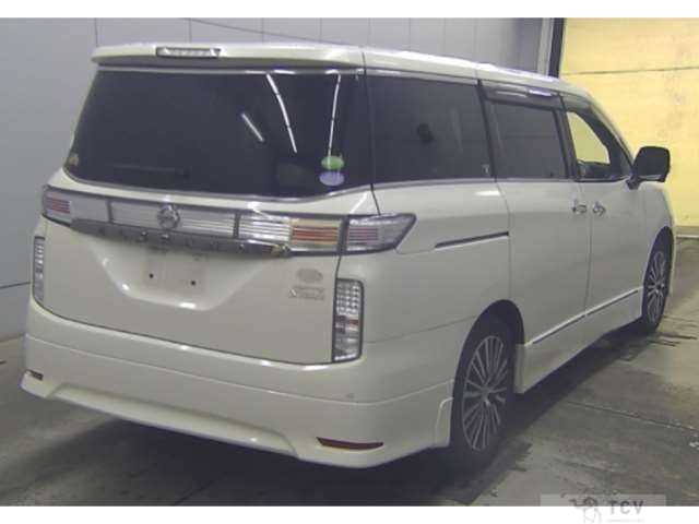 2017 Nissan Elgrand
