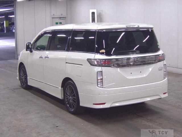 2017 Nissan Elgrand