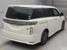 2017 Nissan Elgrand