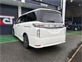 2018 Nissan Elgrand