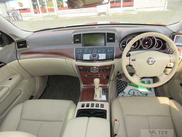 2005 Nissan Fuga