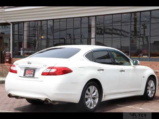 2010 Nissan Fuga