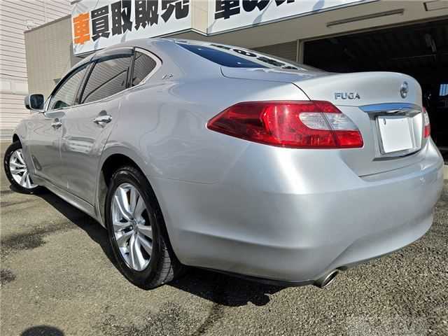 2010 Nissan Fuga