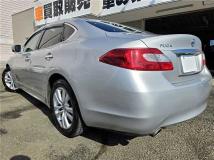 2010 Nissan Fuga