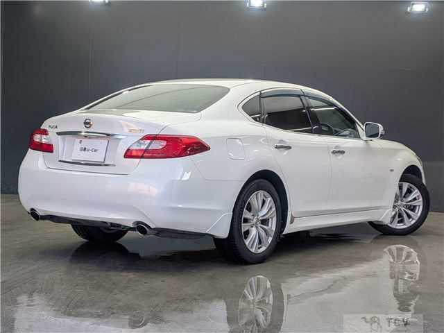 2010 Nissan Fuga