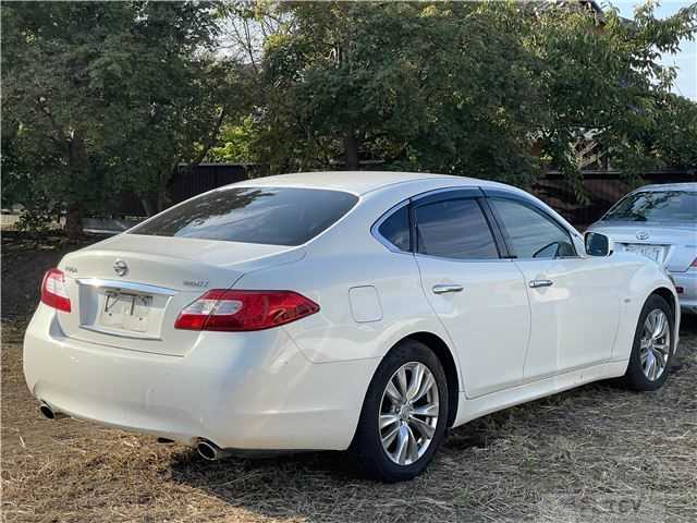 2013 Nissan Fuga