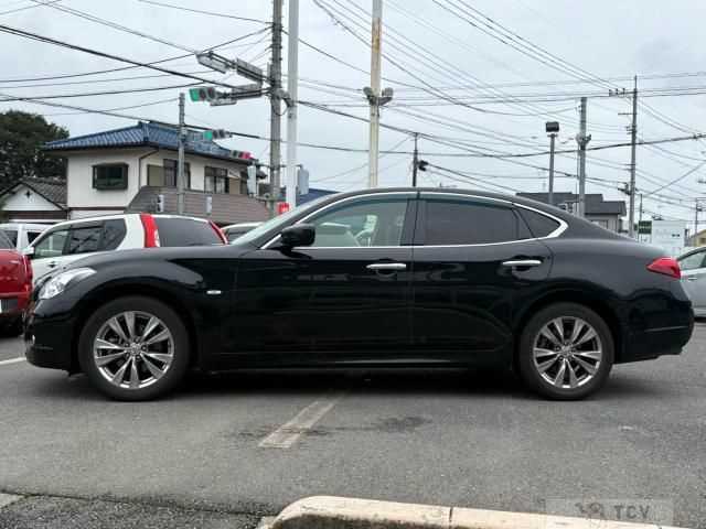 2013 Nissan Fuga