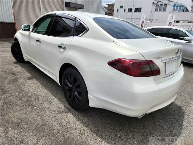 2013 Nissan Fuga