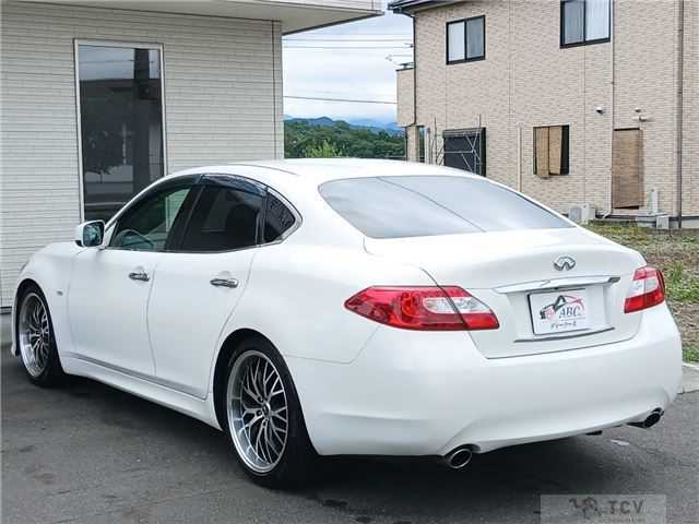 2013 Nissan Fuga