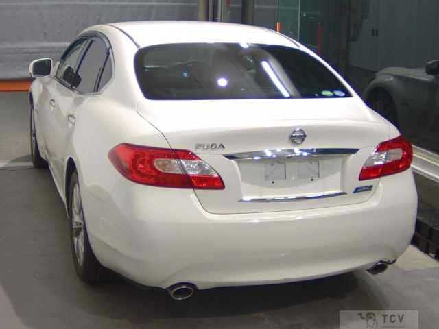 2014 Nissan Fuga