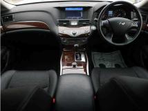 2015 Nissan Fuga