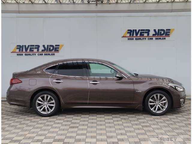 2015 Nissan Fuga