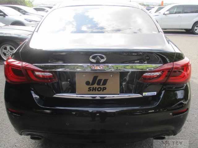 2016 Nissan Fuga