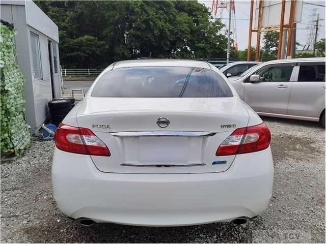 2011 Nissan FUGA HYBRID