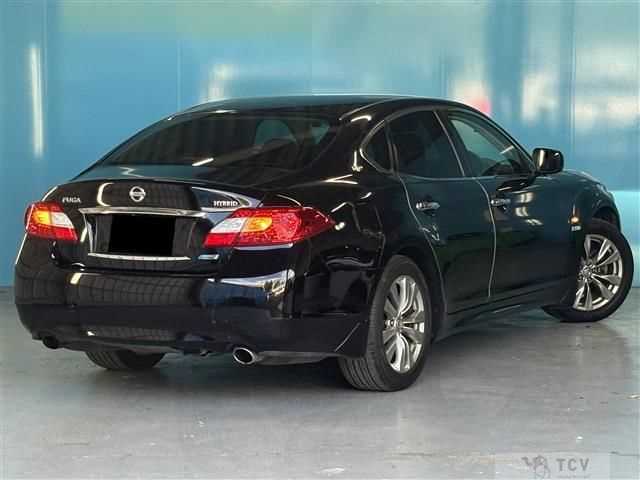 2011 Nissan FUGA HYBRID