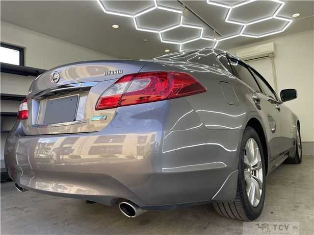 2011 Nissan FUGA HYBRID