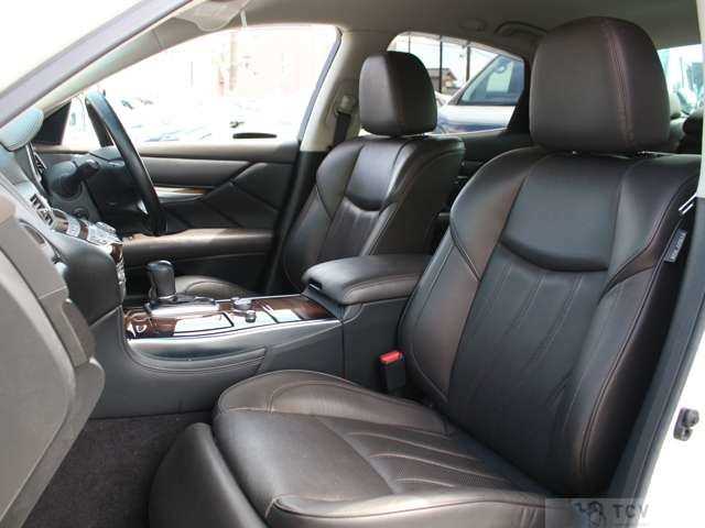 2011 Nissan FUGA HYBRID