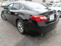 2013 Nissan FUGA HYBRID