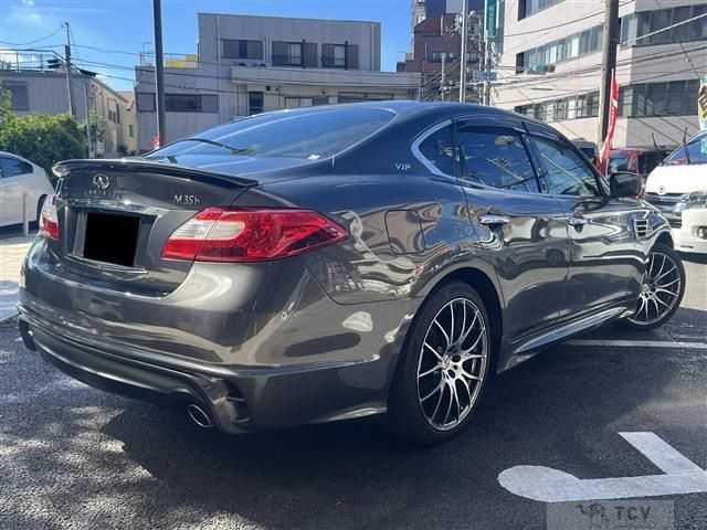 2014 Nissan FUGA HYBRID
