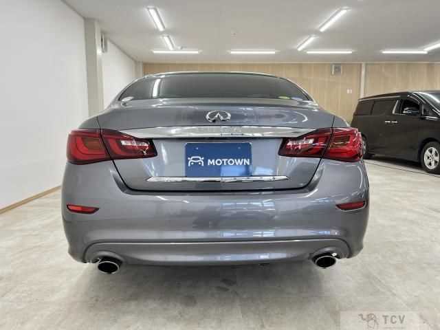 2016 Nissan FUGA HYBRID