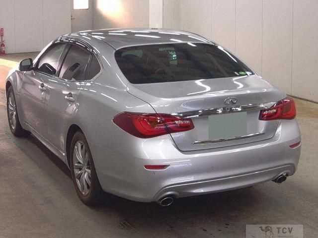 2016 Nissan FUGA HYBRID