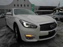 2018 Nissan FUGA HYBRID