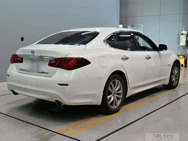2020 Nissan FUGA HYBRID