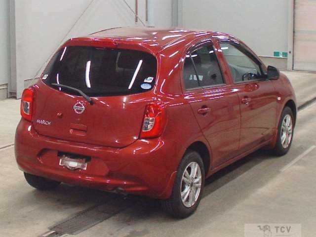 2017 Nissan March