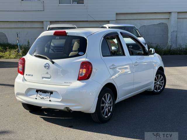 2017 Nissan March