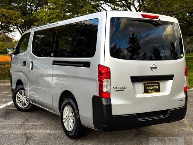 2013 Nissan NV350 Caravan