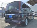 2009 Nissan Serena