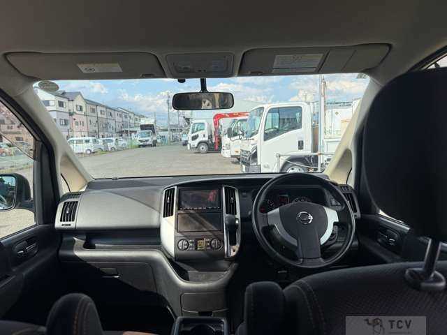 2009 Nissan Serena