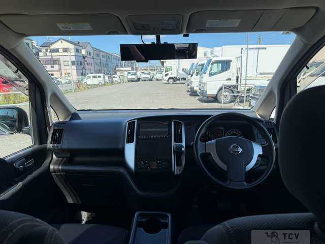 2009 Nissan Serena