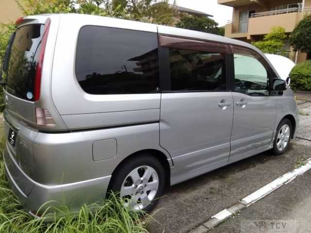 2010 Nissan Serena